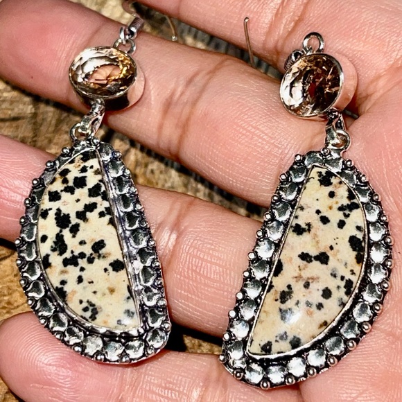 Dalmatian Stone Earrings 2 1/2” - Picture 2 of 6